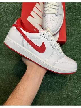 Jordan Retro 1 Low University Red Size 10.5